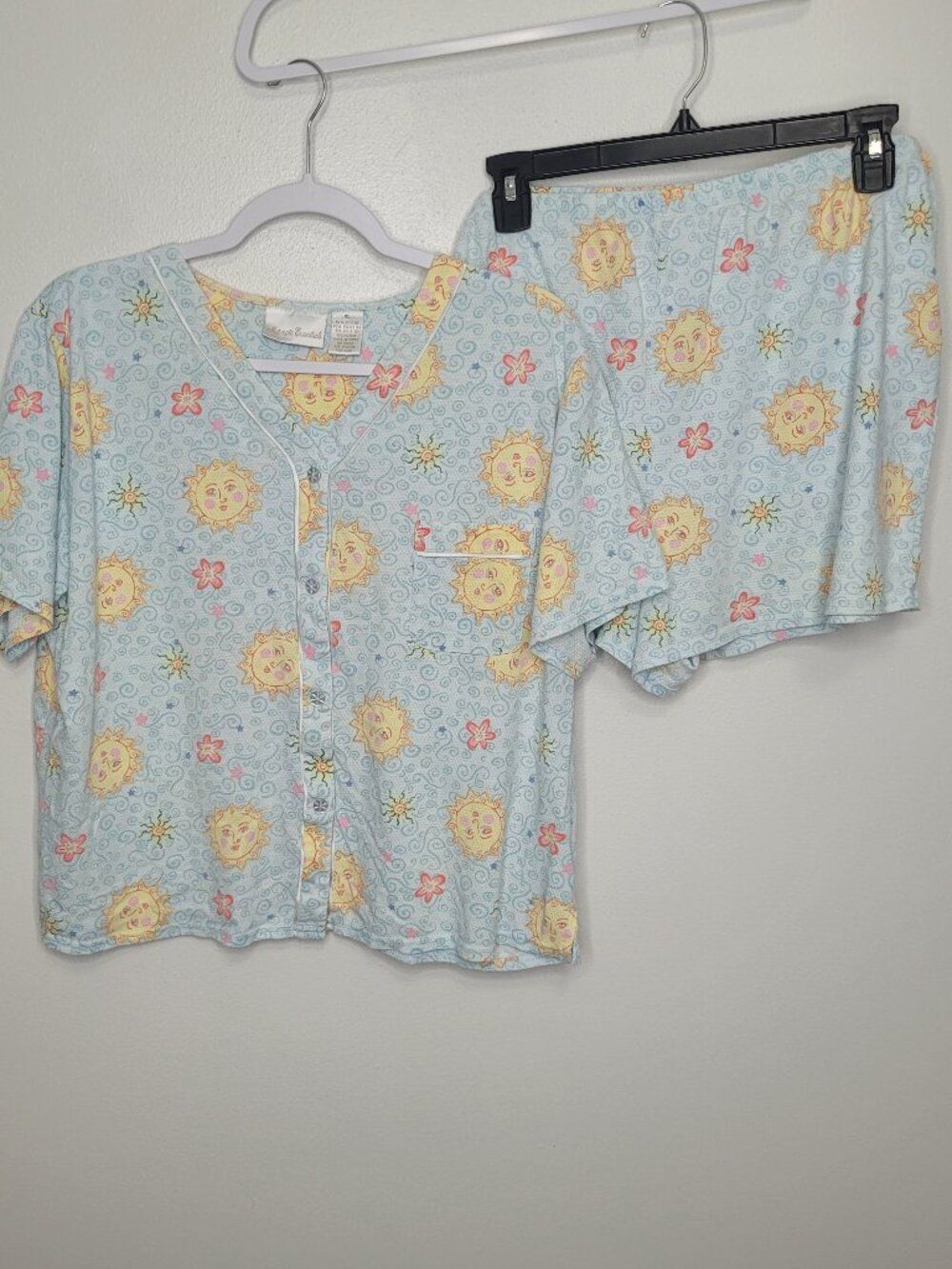 Vintage 90s Intimate Essentials light blue sun flower celestial print pj set